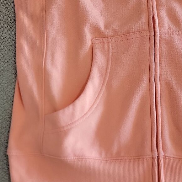 Peloton Ultimate Peach Lightweight Athletic Zip Hooded Jacket - Size Small - Picture 6 of 13